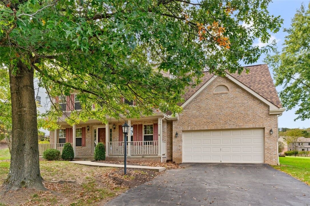 Property Photo: 907 Northridge Dr PA 16046