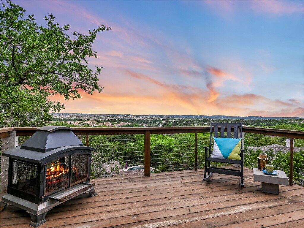 Property Photo: 108 Schooner Drive TX 78738