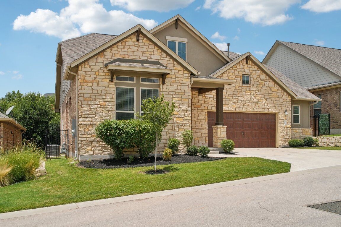 Property Photo:  134 Summer Square Drive  TX 78737 
