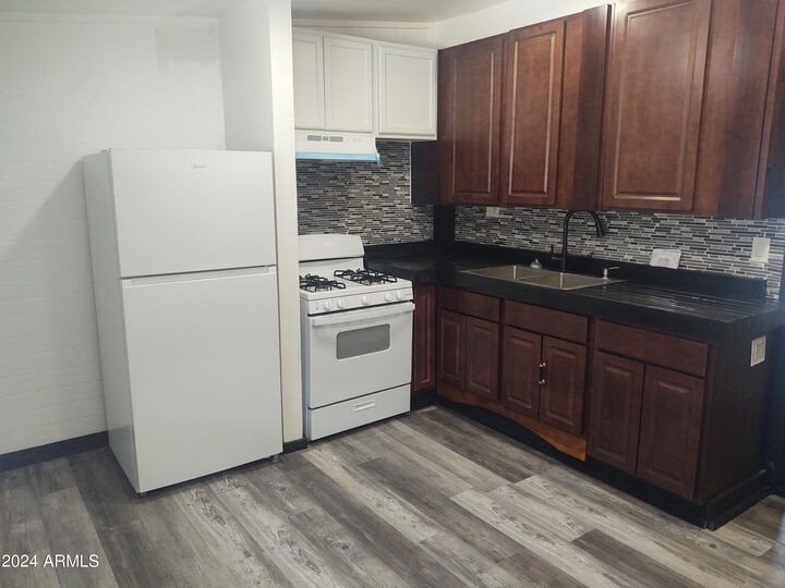 Property Photo: 1625 E Pinchot Avenue AZ 85016