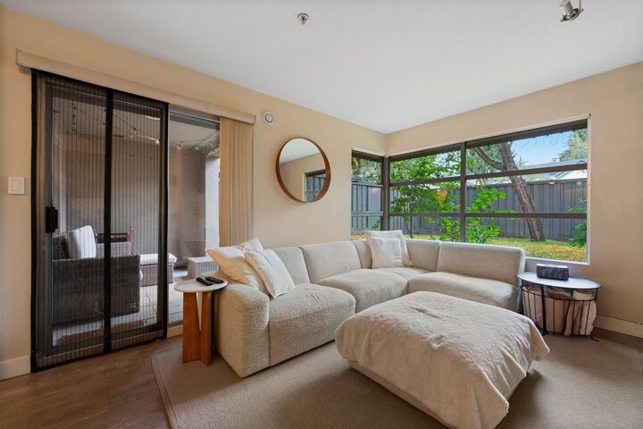 Photo de la propriété:  3083 W 4th Avenue 102  BC V6K 1R5