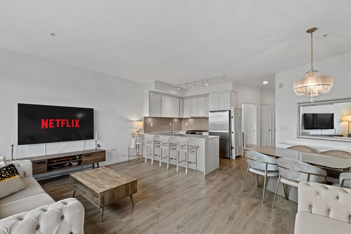 Property Photo: 725 Marine Drive 505 BC V7M 0G2