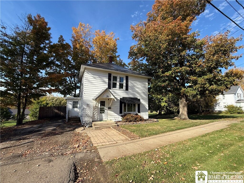 Property Photo:  22 Monroe Street  NY 14136 