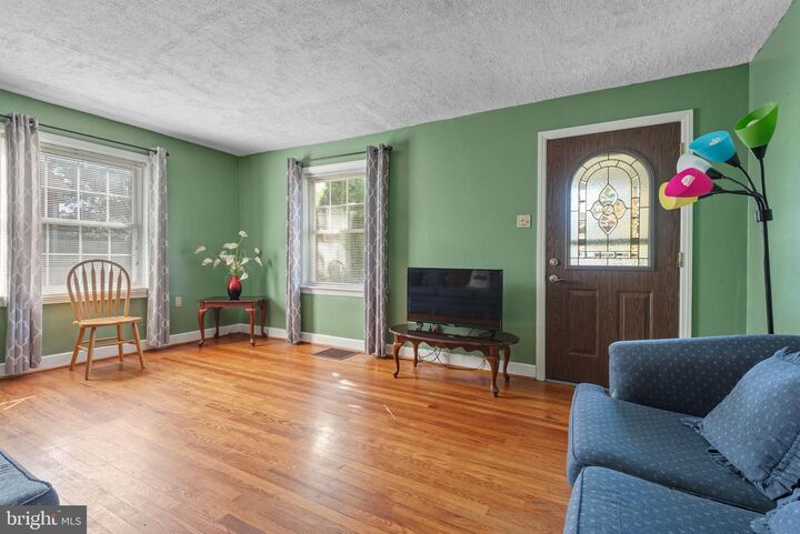 Property Photo:  117 N Forrest Street  PA 17404 