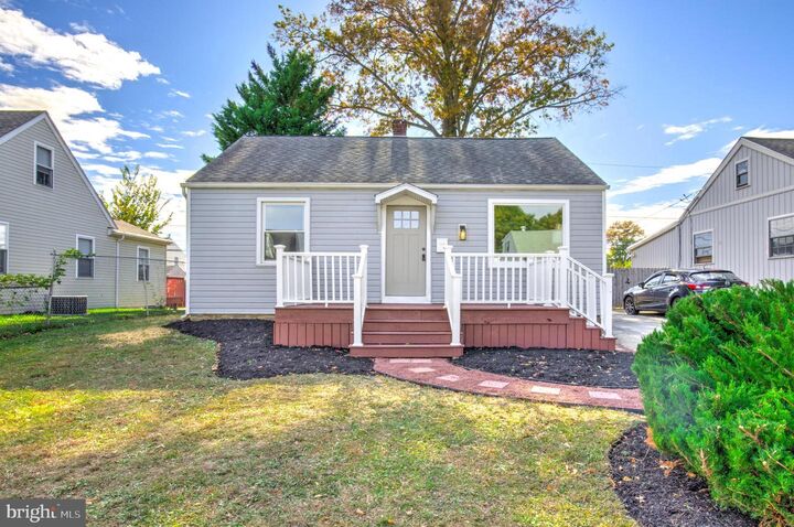 20 N Martin Lane  Norwood PA 19074 photo