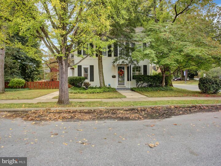 Property Photo: 102 Park Avenue PA 17201