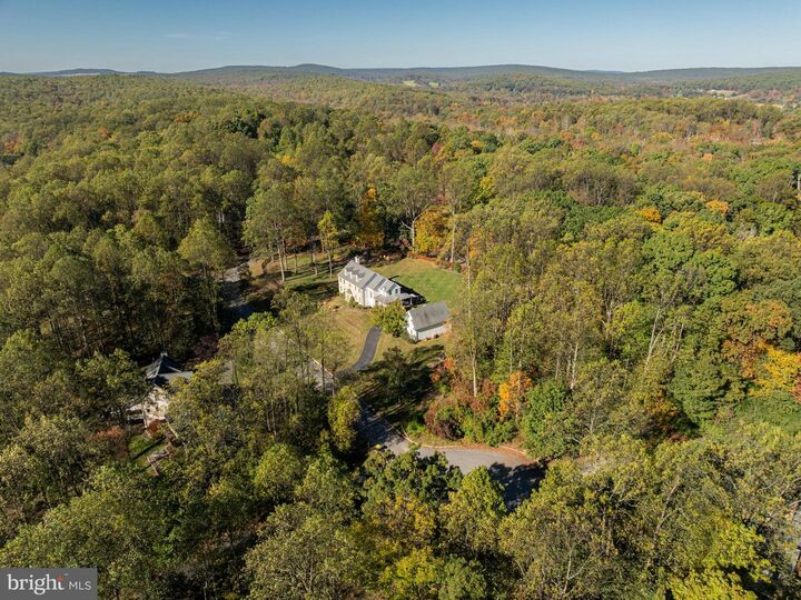 Property Photo: 121 Warwick Chase PA 19465