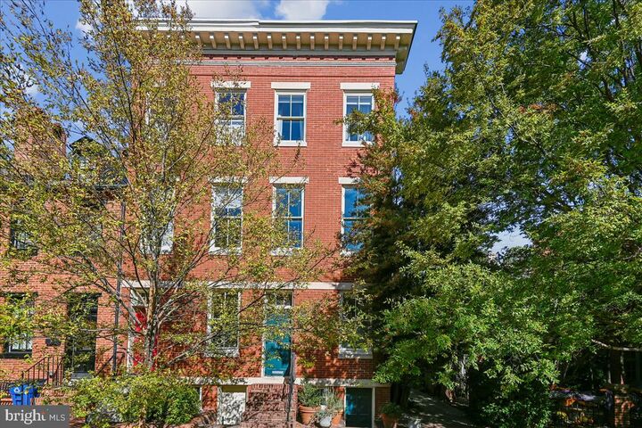 102 W Lee Street W  Baltimore MD 21201 photo