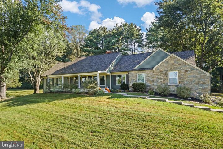 Property Photo: 6811 White Rock Road VA 20124