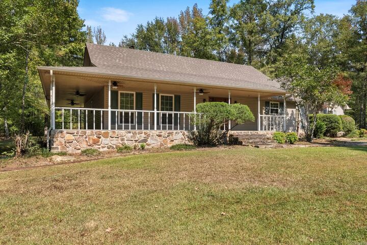 Property Photo:  2404 N Arch Street  AR 72150