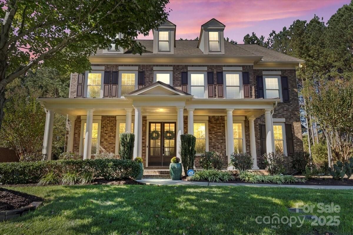 Property Photo: 3217 Hartford Way NC 28104