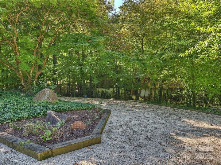 Property Photo:  5624 Glenkirk Road  NC 28210 