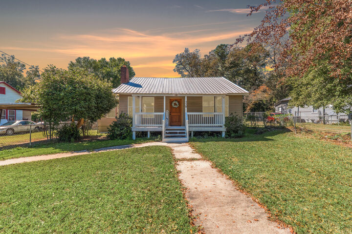 Property Photo: 320 Clarendon Street SC 29115