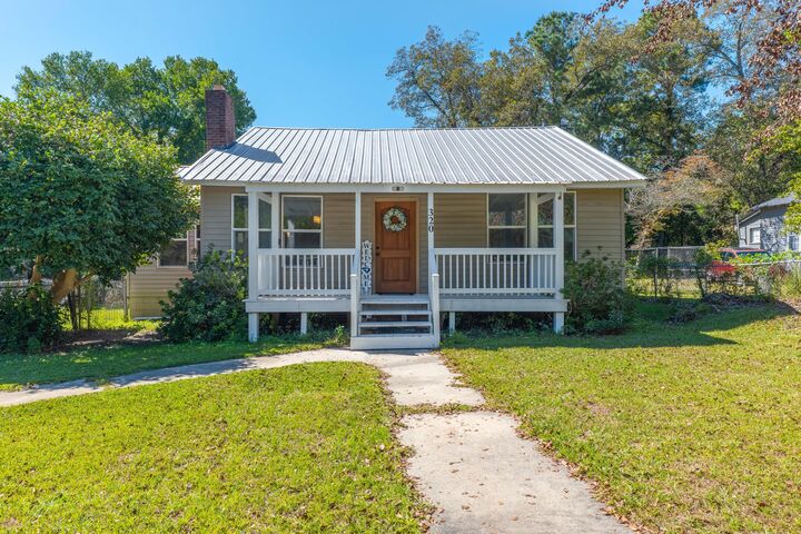 Property Photo: 320 Clarendon Street SC 29115