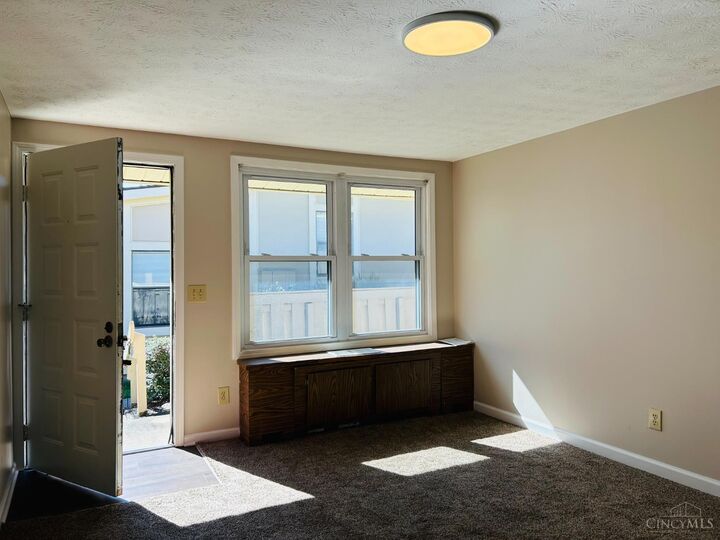 Property Photo:  9553 Olde Woods Drive  OH 45011