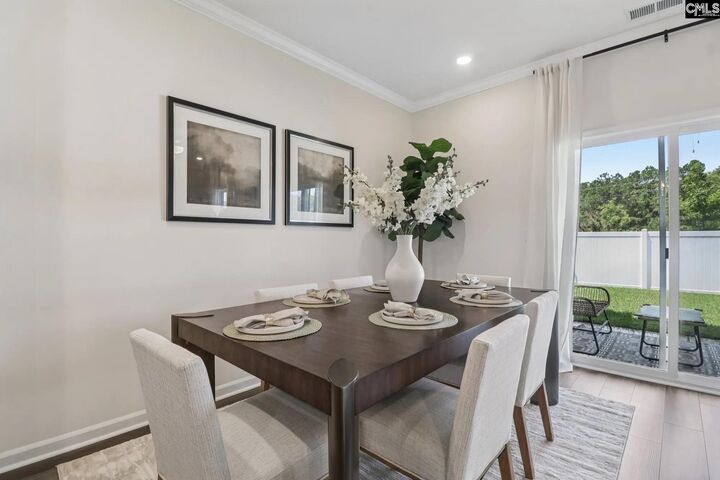 Property Photo:  2005 Armada  SC 29229 