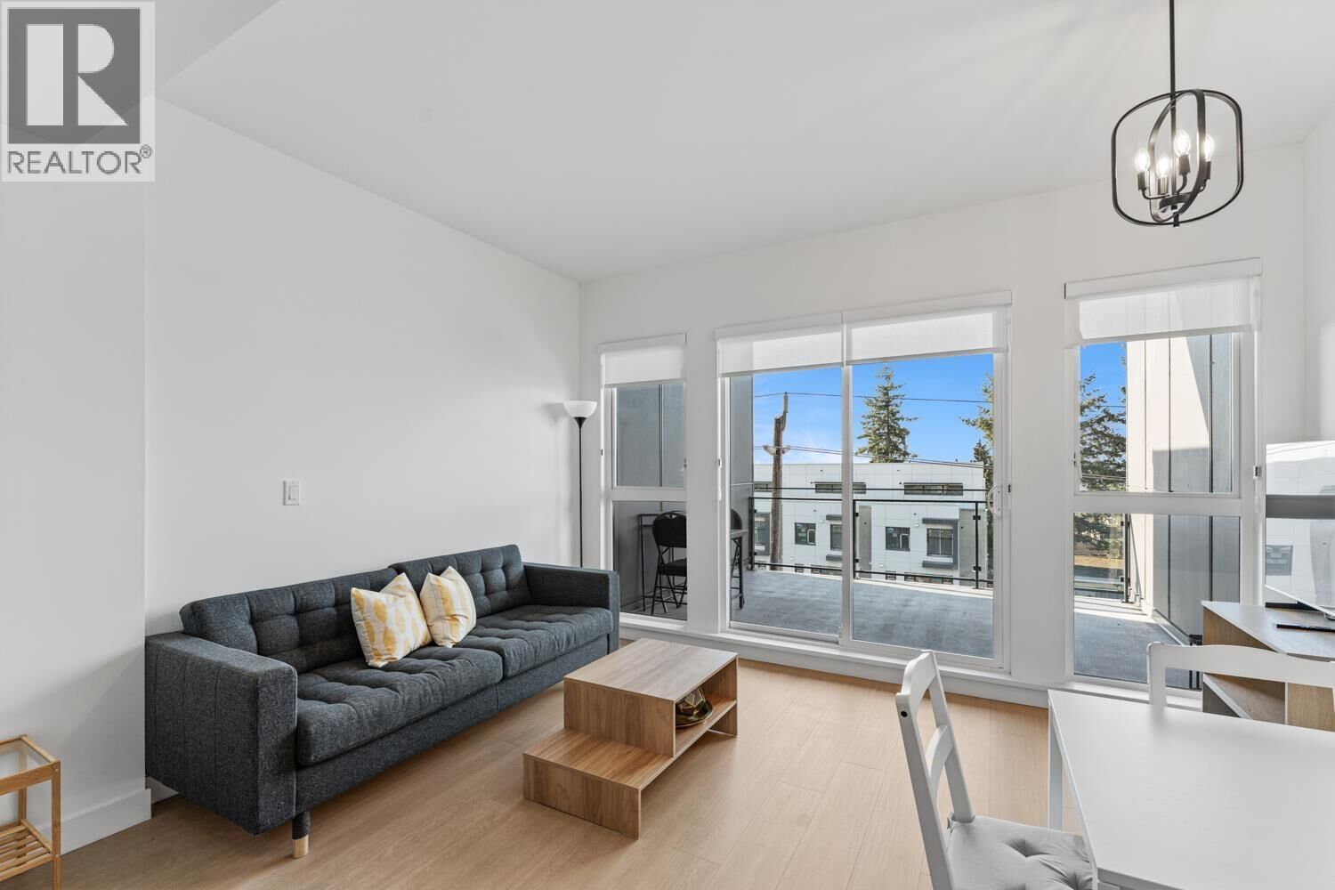 Property Photo: 422 East 3rd Street 45X BC V7L 0K1
