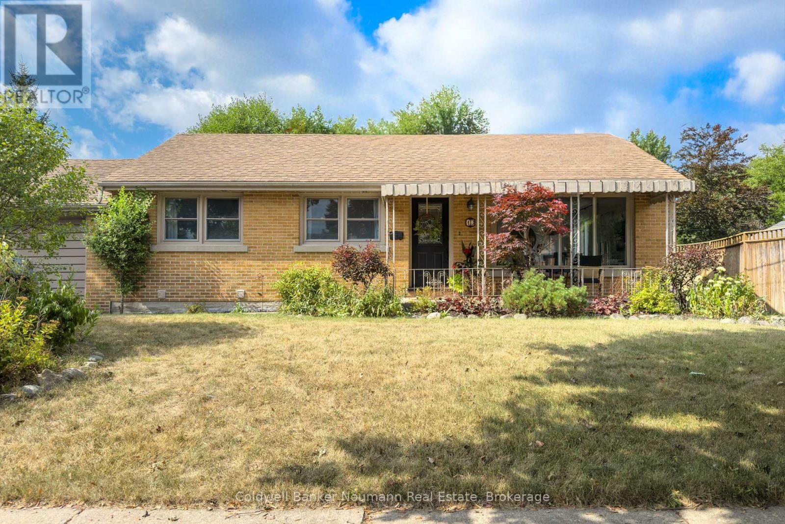 Property Photo: 10 Western Avenue Lower ON N1H 6A6