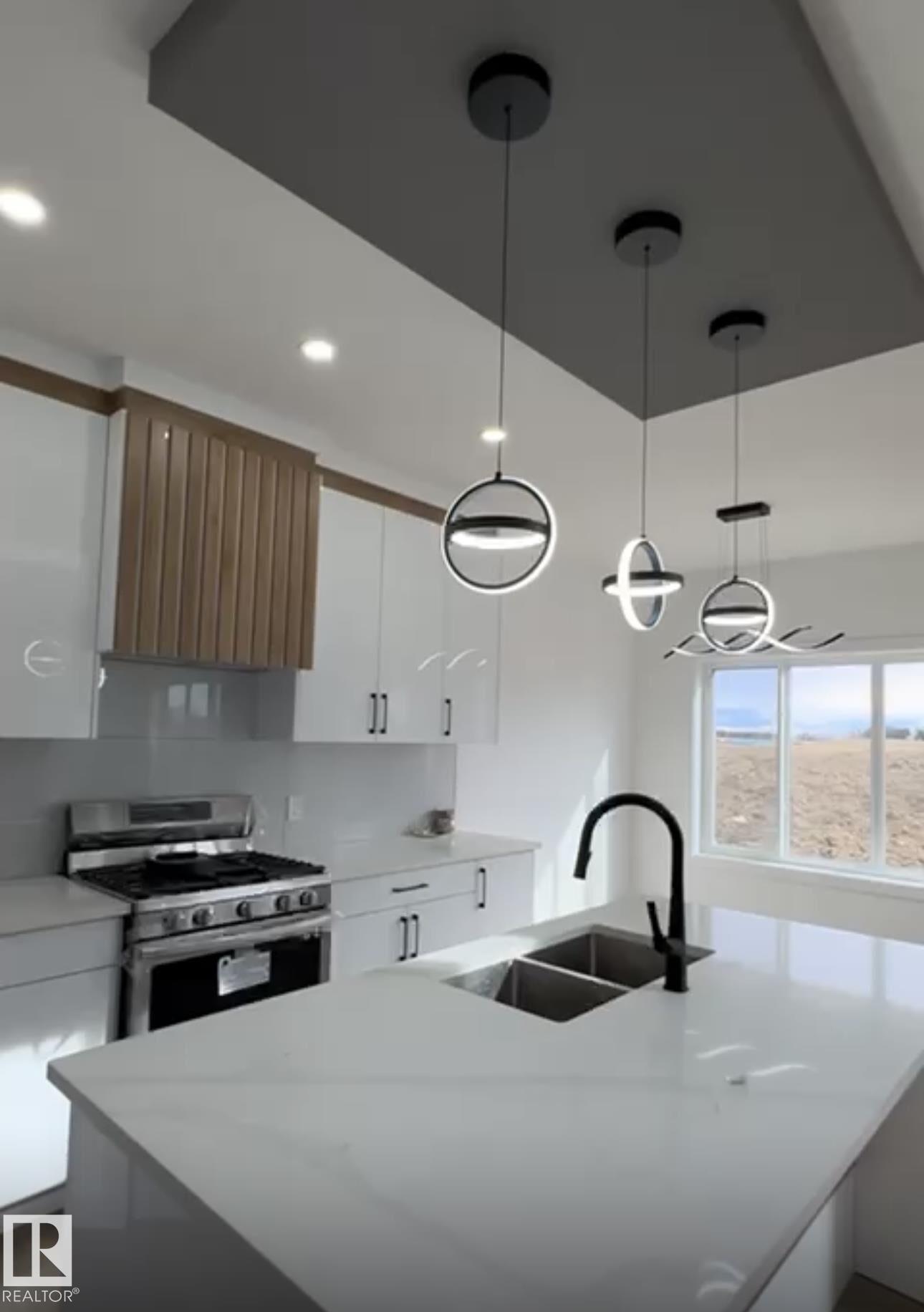 Property Photo:  3905 36 Street  AB T4X 3H2 