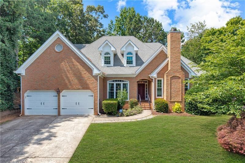 Property Photo: 10880 Windham Way GA 30022