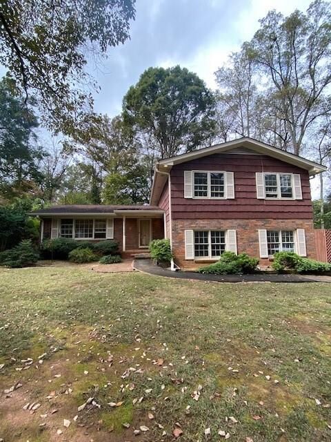 Property Photo:  1704 Sterling Trail SW  GA 30008 
