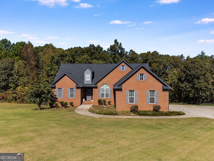 Property Photo:  8075 Tristan Way  GA 30185 