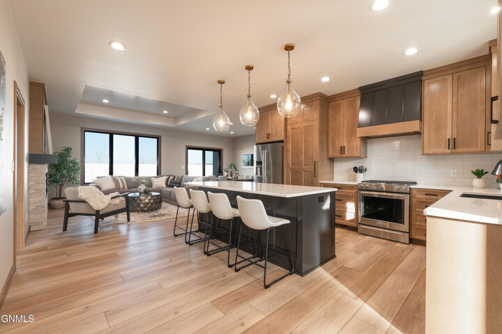 Property Photo: 504 Mehrer Drive ND 58504