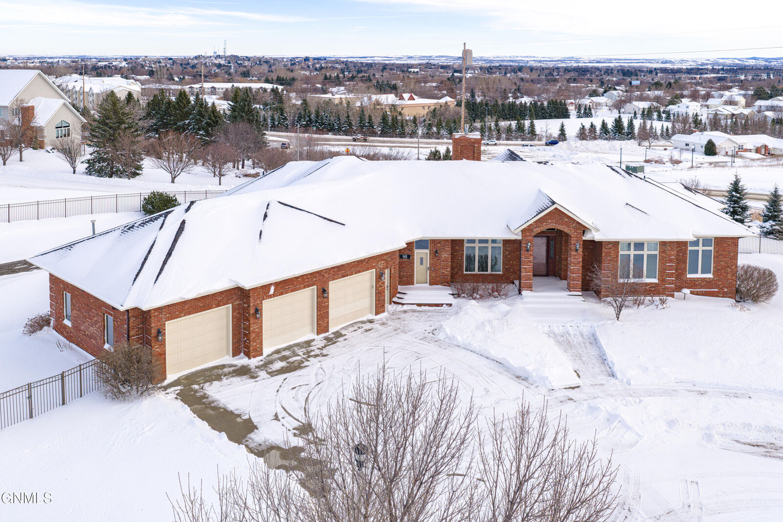 Property Photo:  901 Corvette Circle  ND 58503 