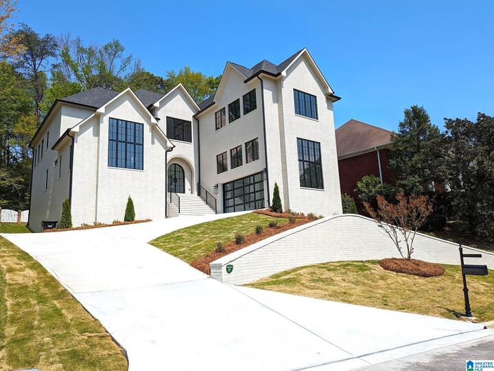 Property Photo: 2210 Sterlingwood Drive AL 35243
