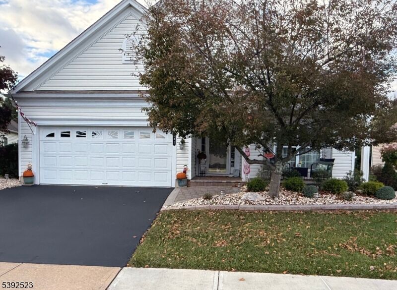 Property Photo: 242 Longwood Ln NJ 08873