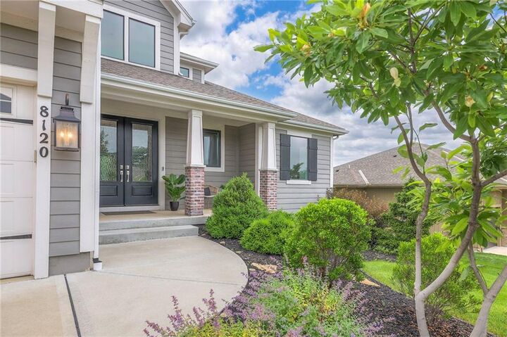 Property Photo:  8120 Lone Elm Road  KS 66220 