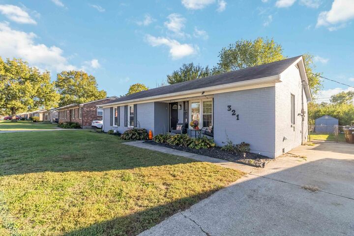 Property Photo:  321 Princess Circle  KY 40383