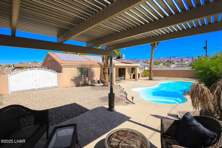Property Photo:  2572 Sunkentree Dr  AZ 86403 