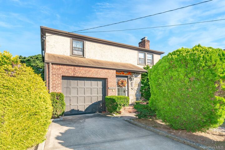 1427 Washington Avenue  Seaford NY 11783 photo
