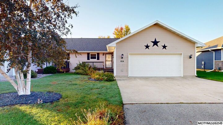 227 Westview Dr S  Rockwell IA 50469 photo