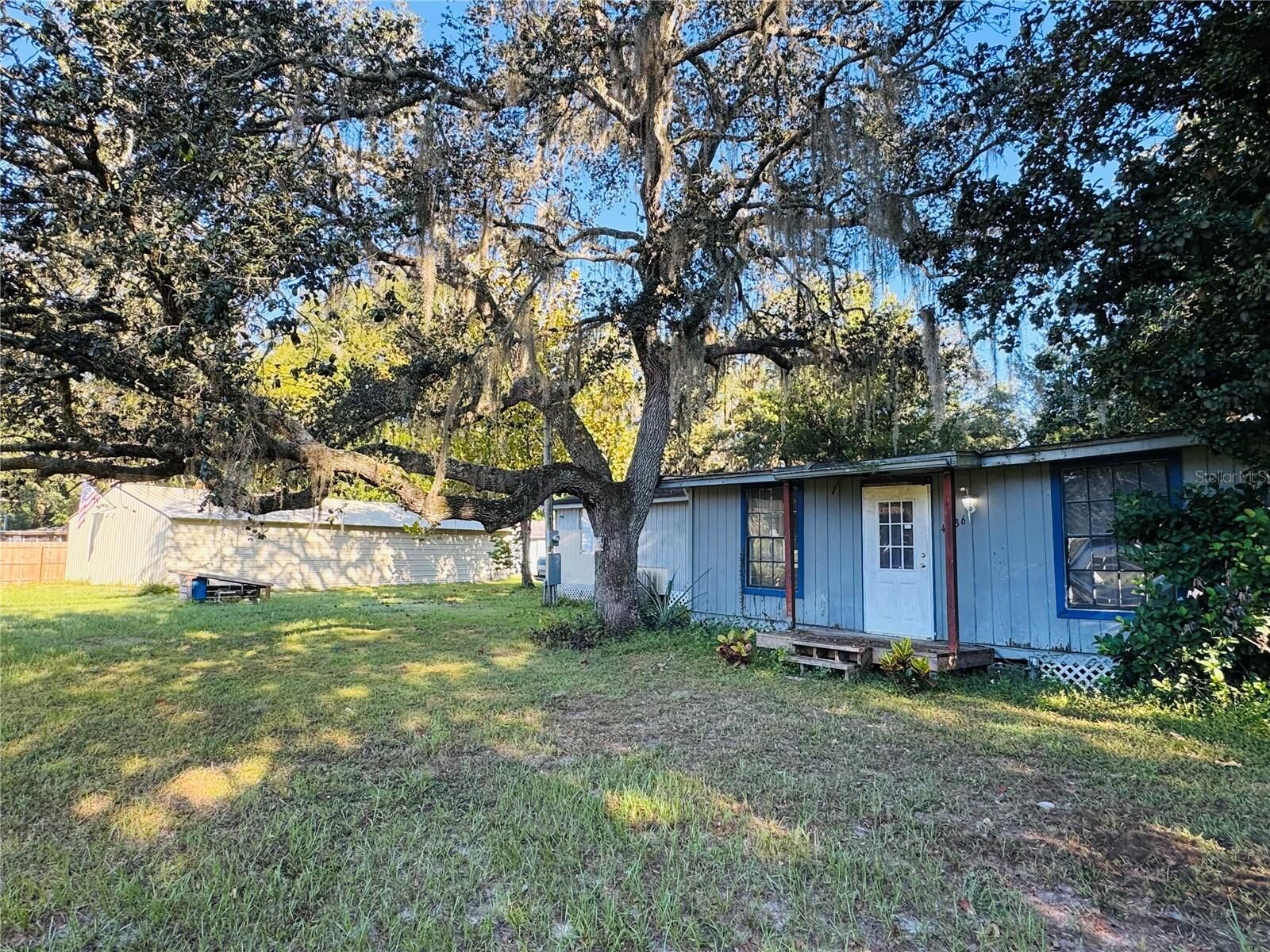 Property Photo: 4536 Cr 691 FL 33597