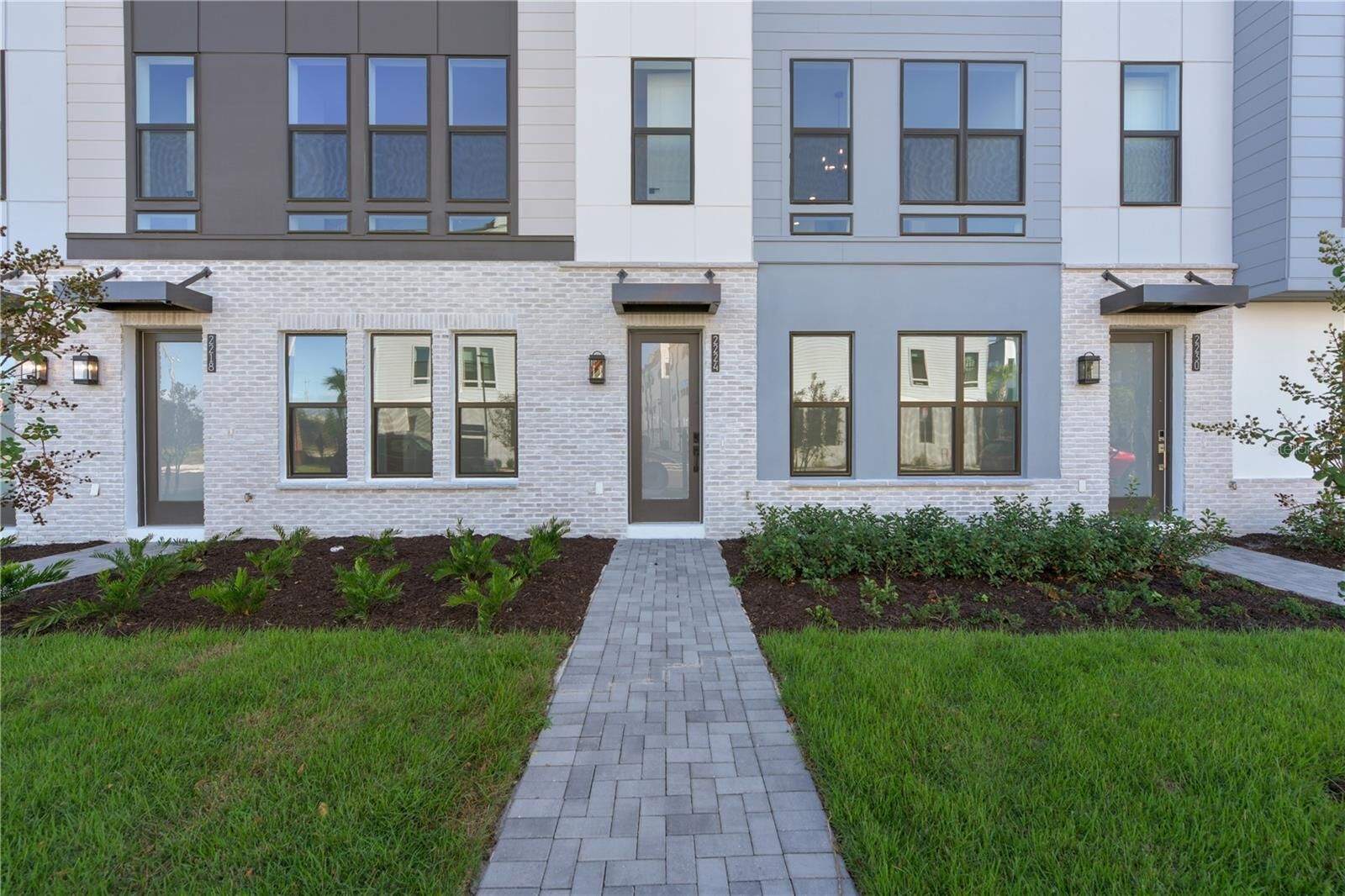 Property Photo: 2224 Brix Street FL 32804
