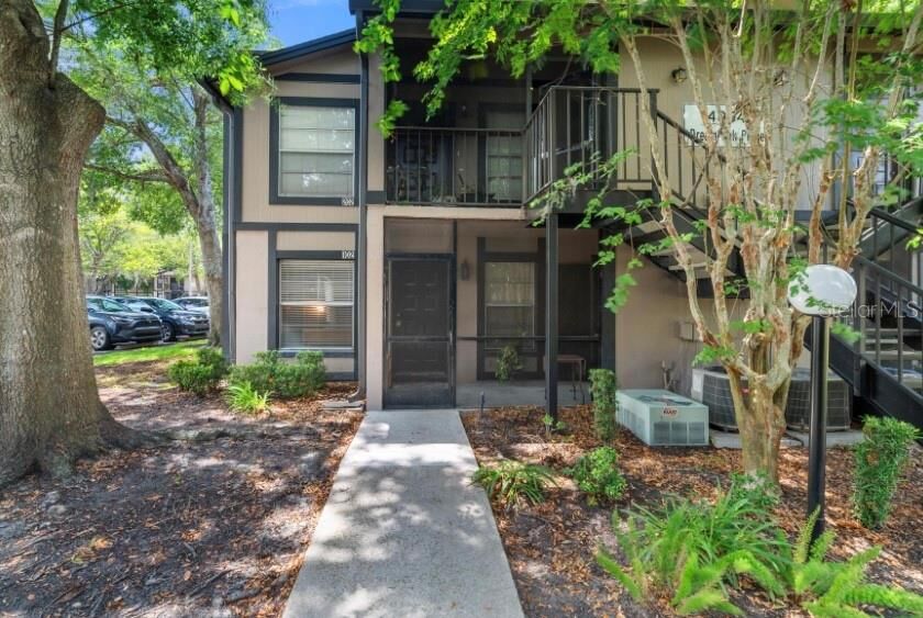 Property Photo:  4004 Dream Oak Place 102  FL 33613 