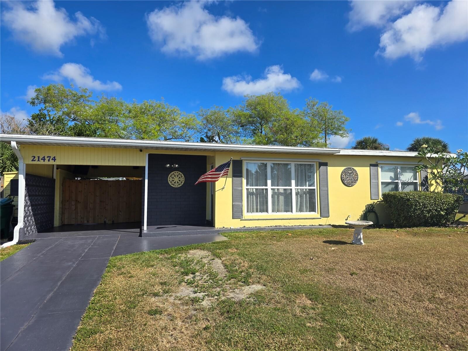 Property Photo:  21474 Gladis Avenue  FL 33952
