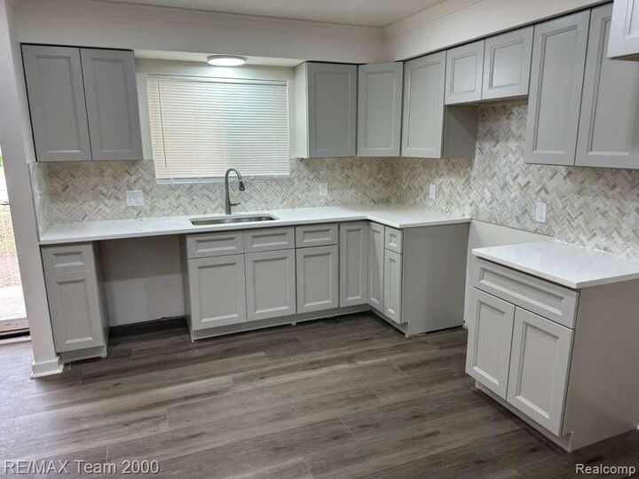 Property Photo:  1368 Athlone Street  MI 48371 6000