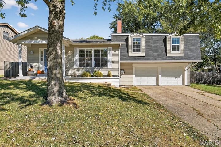 5 Victoria Square  St Peters MO 63376 photo