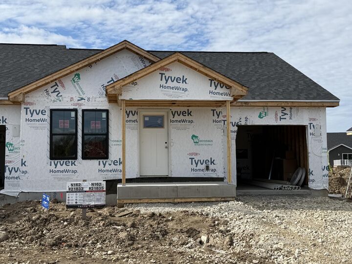 Property Photo: N162w21835 Poppy Rd WI 53037