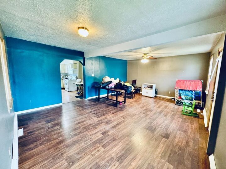 Property Photo:  317 15th Ave SW  ND 58701 