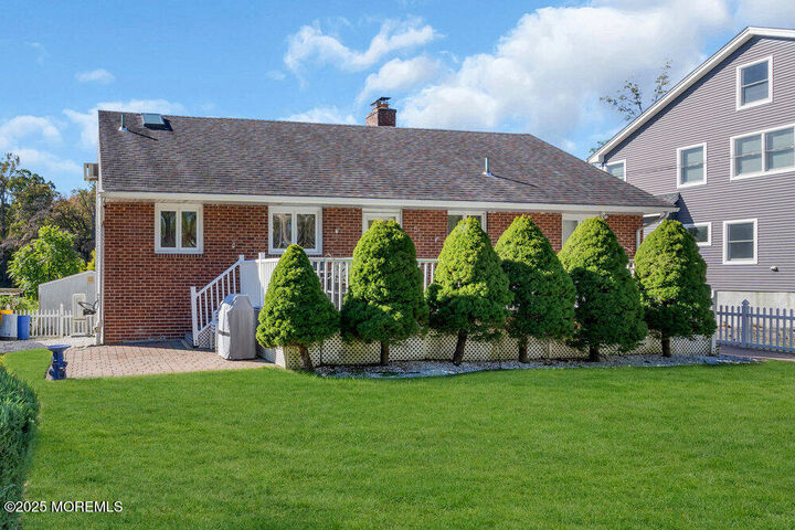 57 N Lakeside Avenue  Jackson NJ 08527 photo