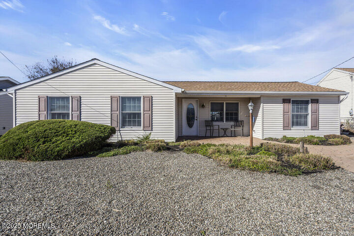 16 Davey Jones Way  Waretown NJ 08758 photo