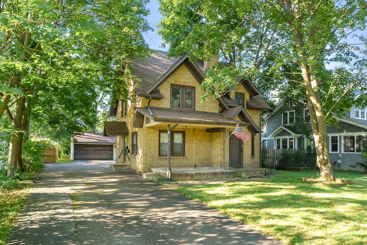 Property Photo: 1332 Royce Avenue MI 49001