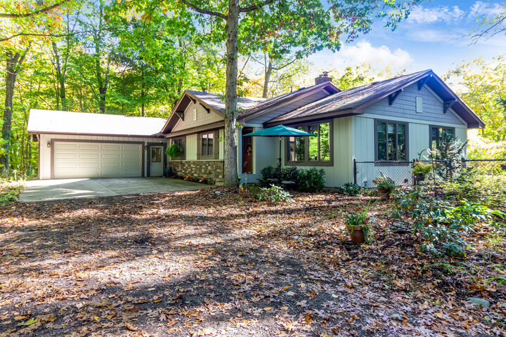 Property Photo: 6565 Riverside Road MI 49408