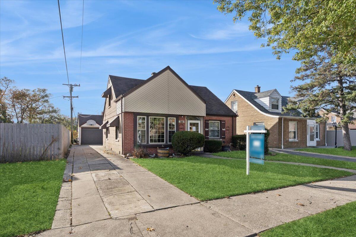 Property Photo:  7841 44th Street  IL 60534 