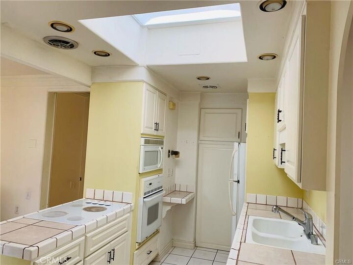 Property Photo:  2276 Via Mariposa East R  CA 92637 