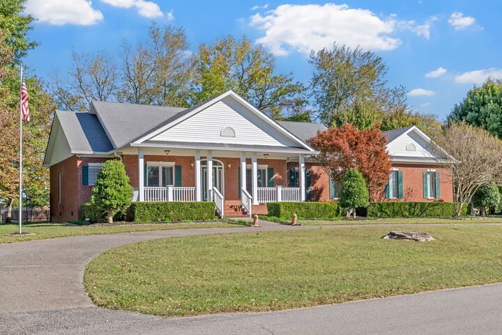 922 Doe Run Ct  Adams TN 37010 photo